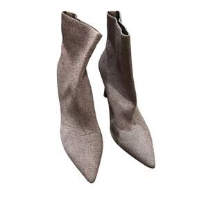 Gianni Bini cloth heeled boots